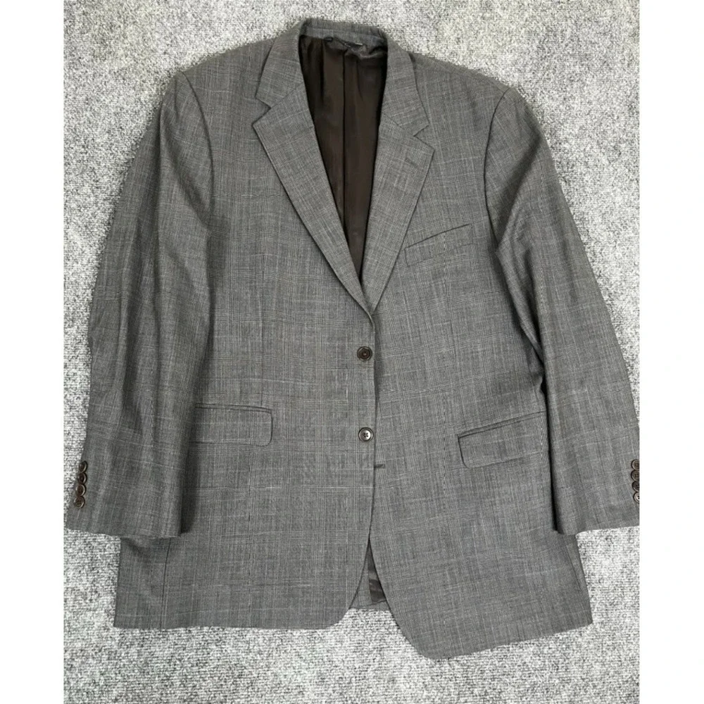 Brooks Brothers 346 Stretch Gray Checked 97% Wool 3%L ycra Two Button Size 46 L